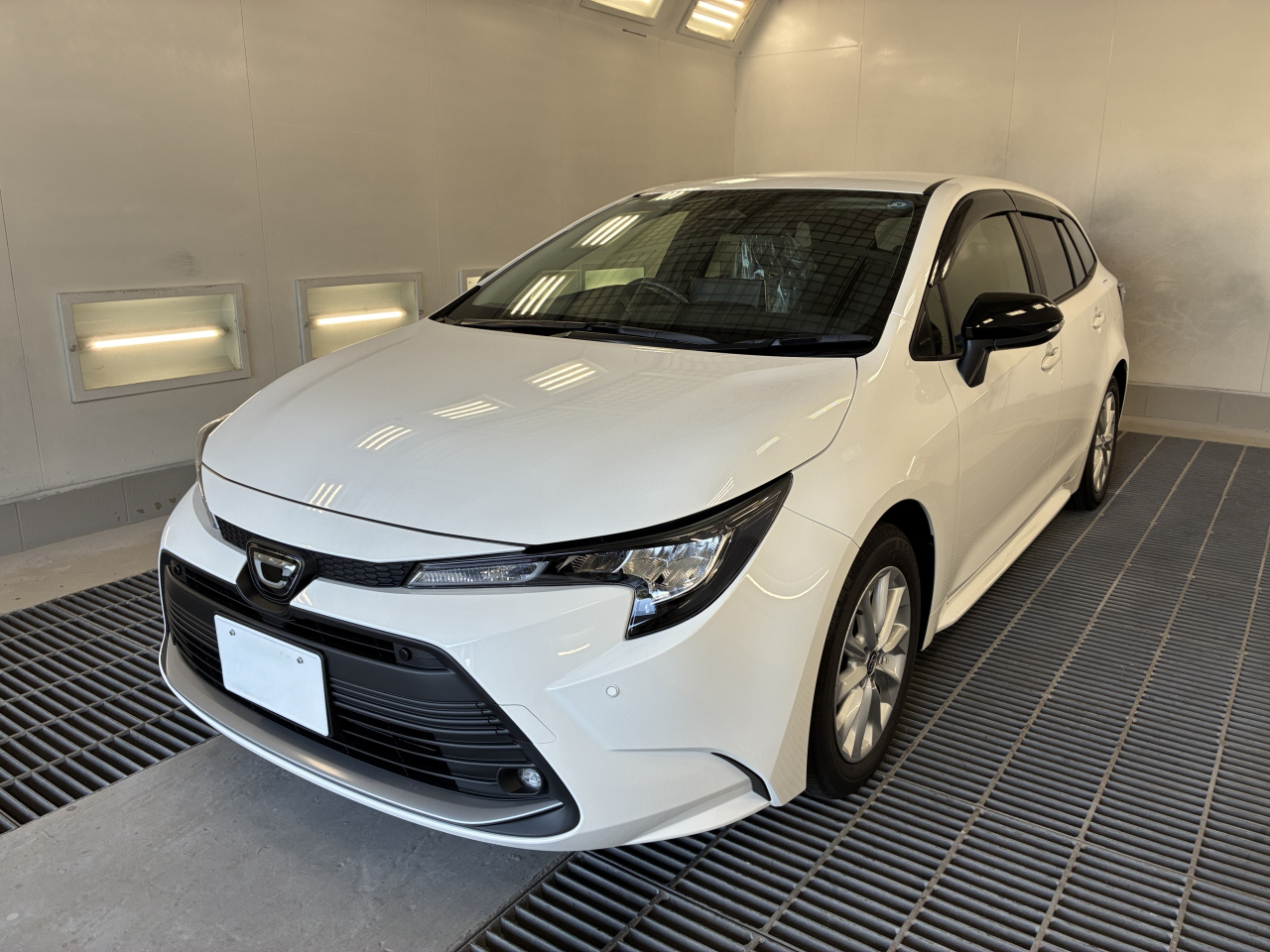【ご納車御礼】豊岡市のお客様に「トヨタ カローラツーリング HYBRID G（4WD）」をご納車！9月の残暑ドライブも快適＆【大画面ナビPlus・シートヒーター・延長保証】