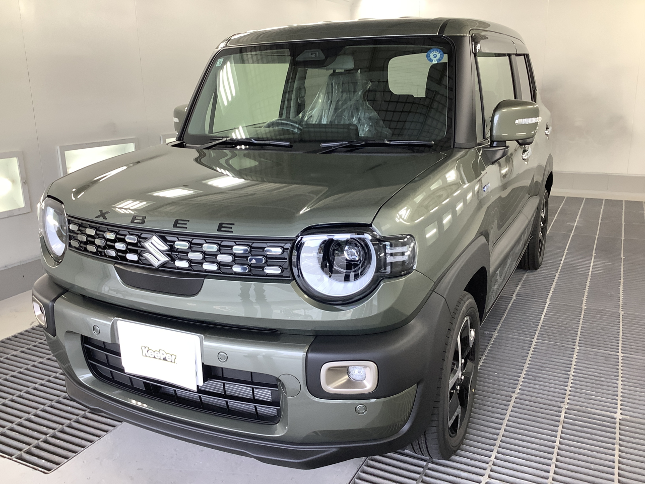 【ご納車御礼】豊岡市のお客様に新型「スズキ クロスビー HYBRID MZ」をご納車！夏のアウトドアに映えるタフカーキ＆こだわりカスタム仕様